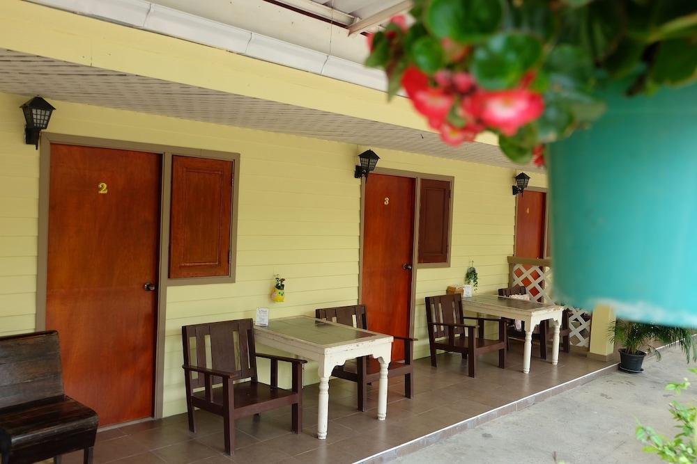 Steve Lady Hostel Bangkok Buitenkant foto