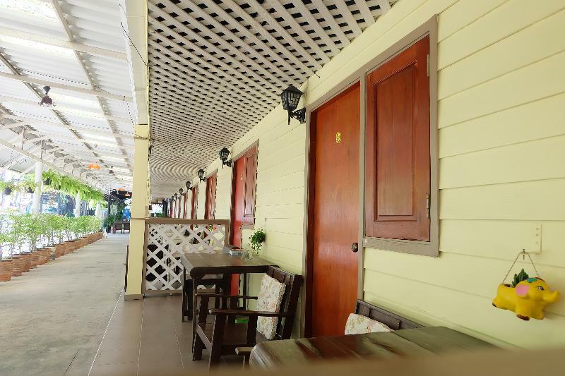 Steve Lady Hostel Bangkok Buitenkant foto
